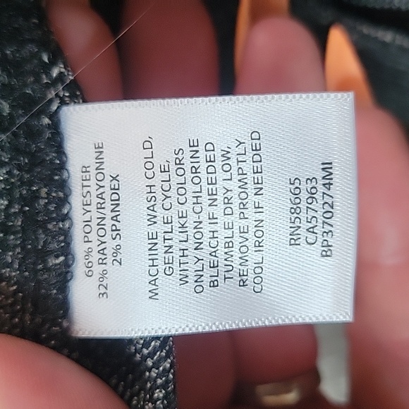 Skirt with ruffle size xs - Picture 7 of 7